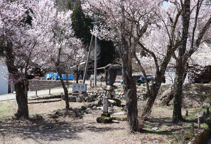 嘉念坊道場跡（白川村鳩谷）の写真