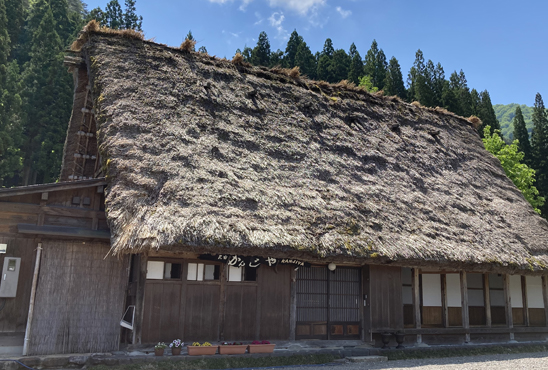 白川郷の平入の写真