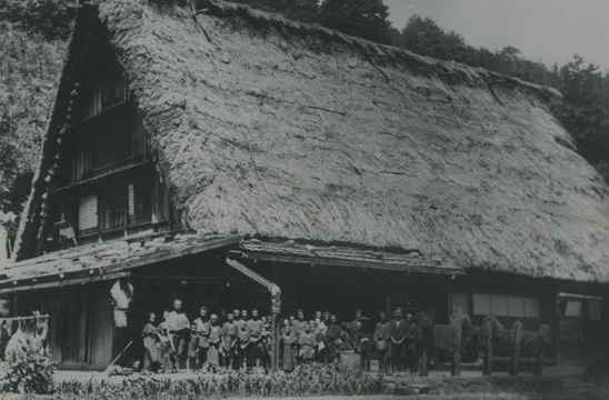 大家族と合掌造り